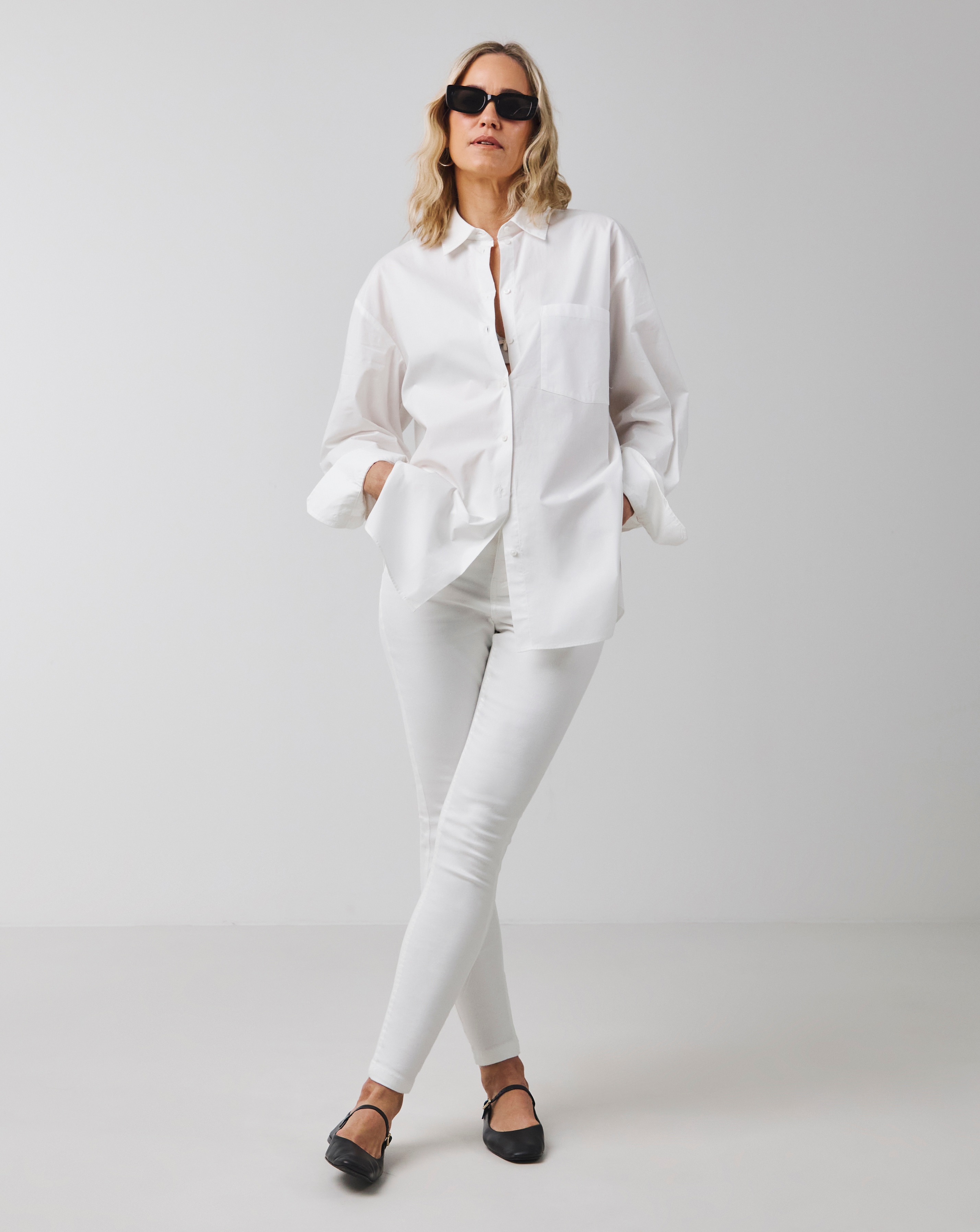 White 24/7 Skinny Jeans