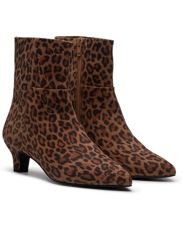 Hush Puppies Nahla Kitten Heel Boot