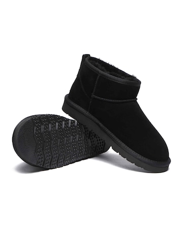 EVERAU Finch Ultra Mini Boot in Black