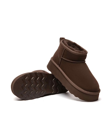 EVERAU Heron Ultra Mini Platform Boots in Chocolate