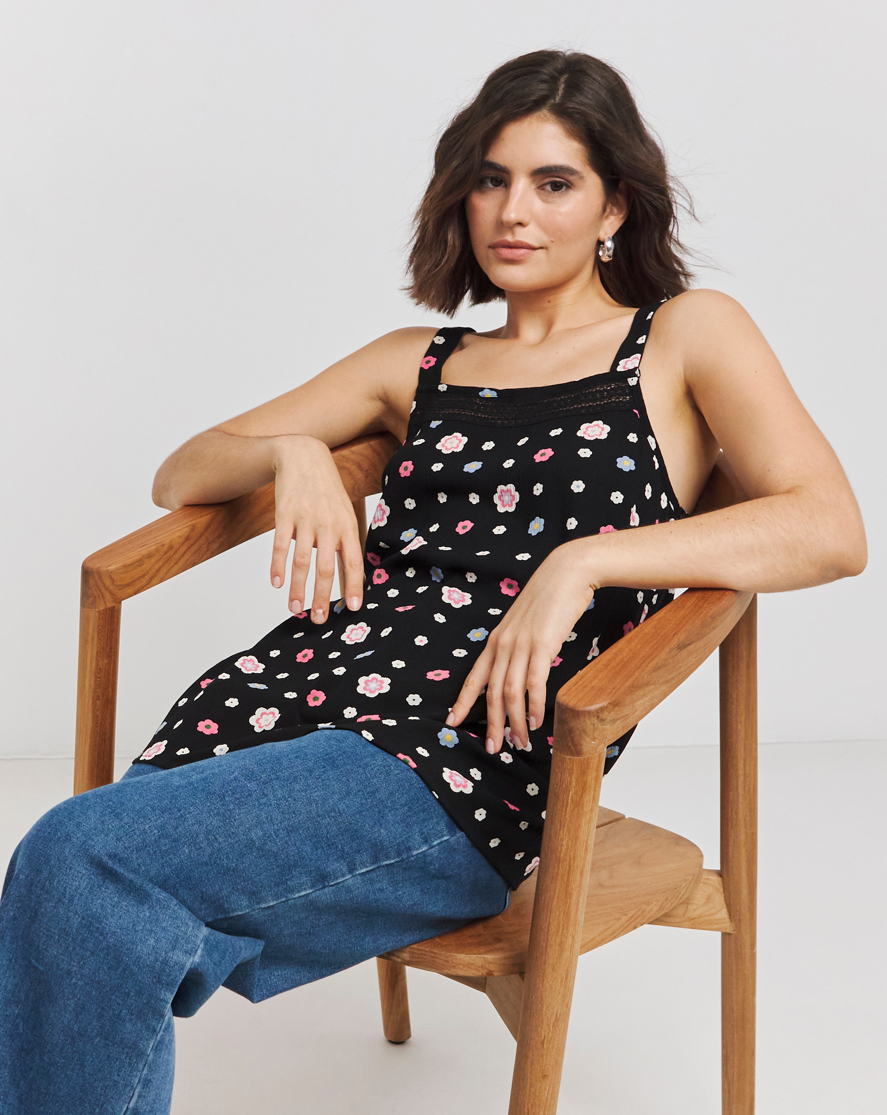 Floral Print Ladder Trim Crinkle Cami