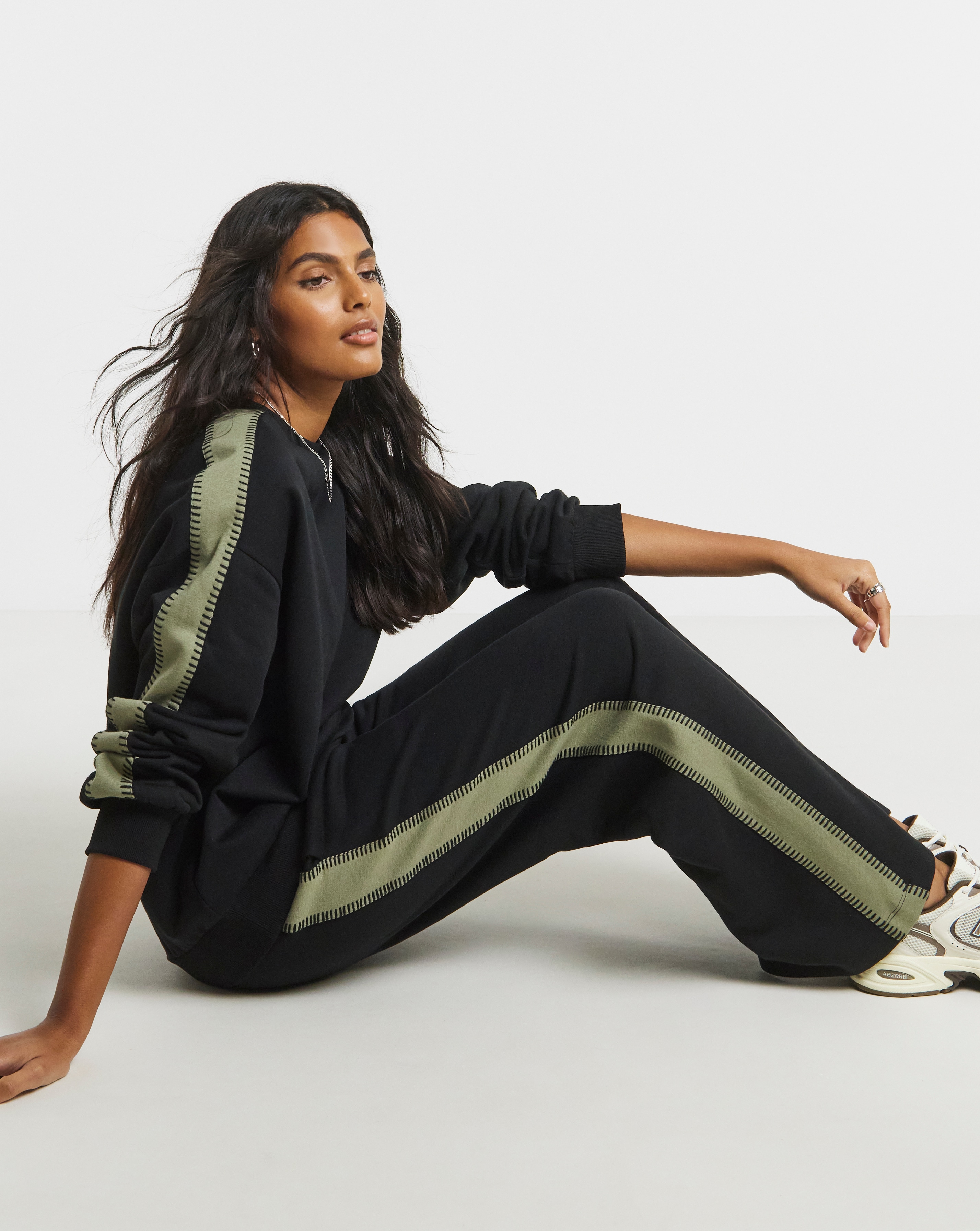 Whipstitch Wide Leg Joggers