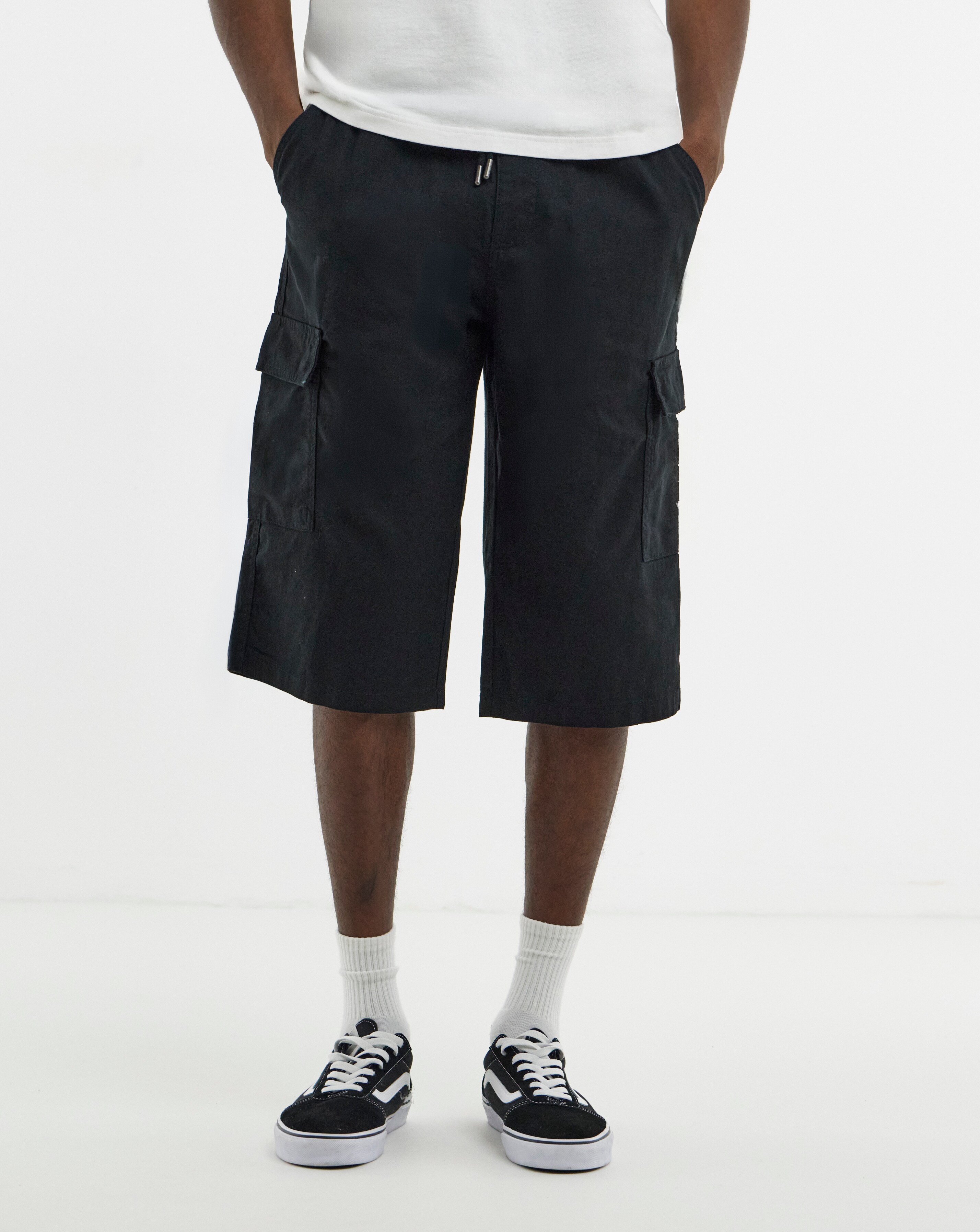 Linen 3/4 Length Cargo Short