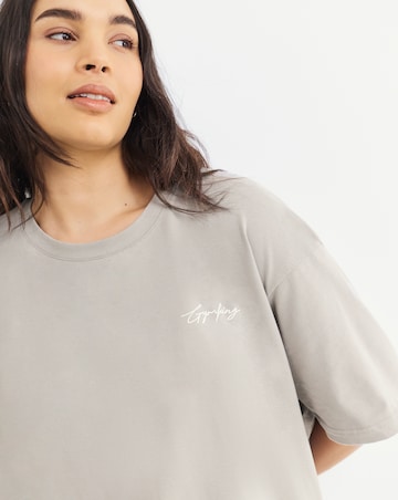 Gym King Poise Boyfriend T-Shirt