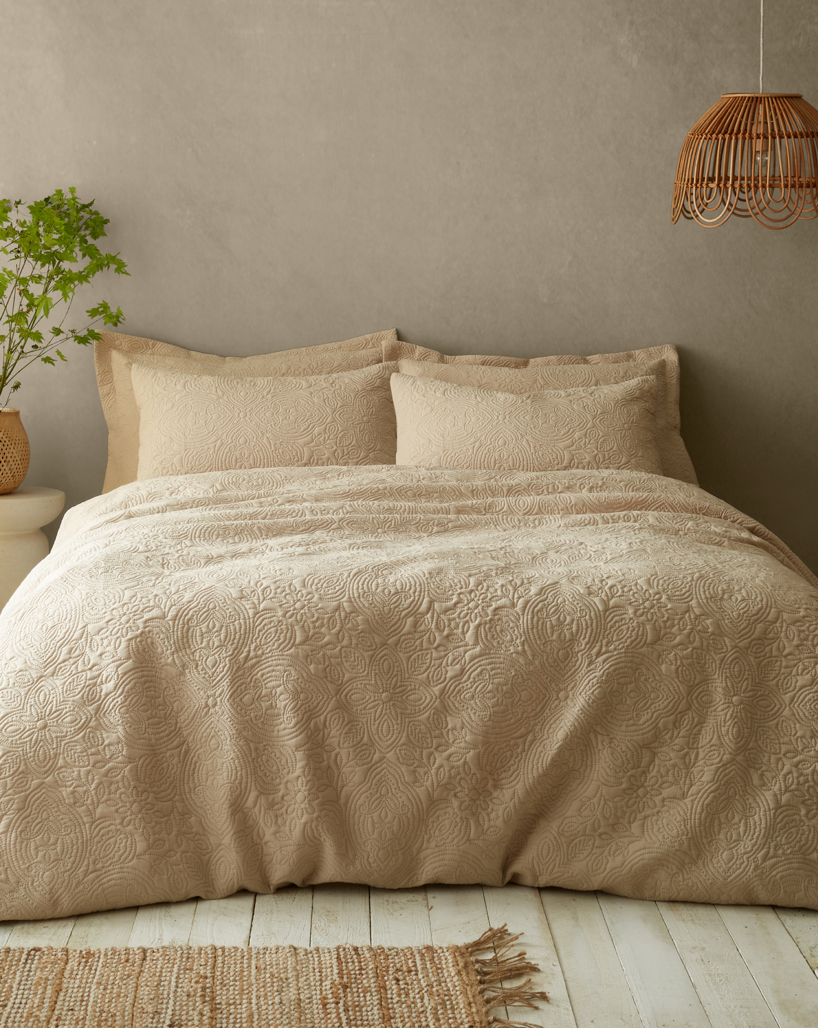 New In - Pineapple Elephant Pinsonic Duvet Set