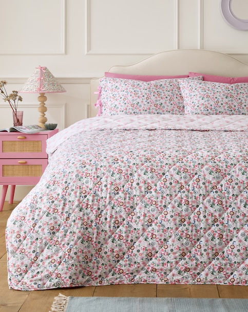 Cath Kidston Pearly Queen Bedspread