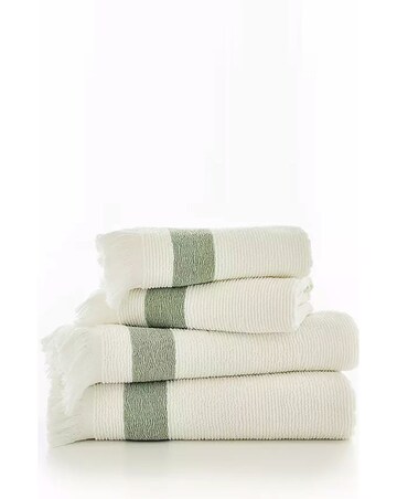 The Lyndon Company Oakwood Ridge Textured Fringed Towel