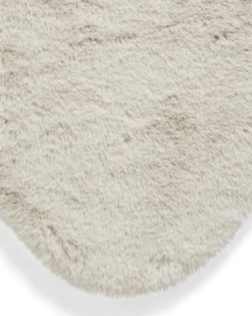 Think Rugs Supersoft Faux Fur Sheepskin Rug