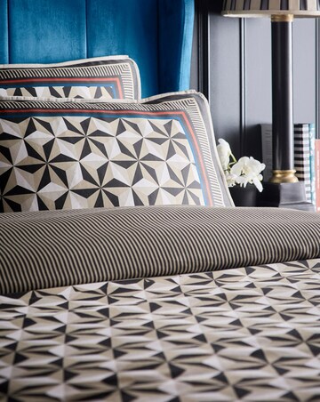 Laurence Llewelyn-Bowen Hero Duvet Cover Set