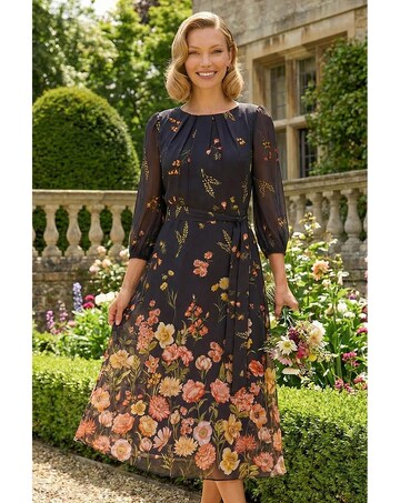 Roman Border Print Pleated Midi Dress