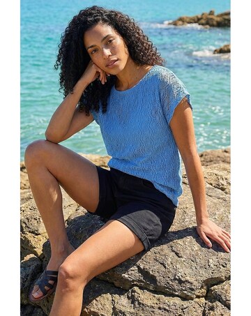 Roman Lace Overlay Stretch Top