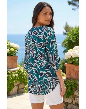 Roman Textured Leaf Print Shirt