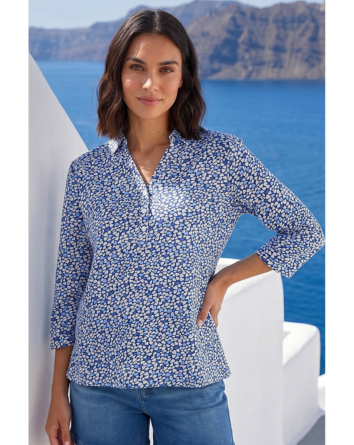 Roman Heart Print Collared Top