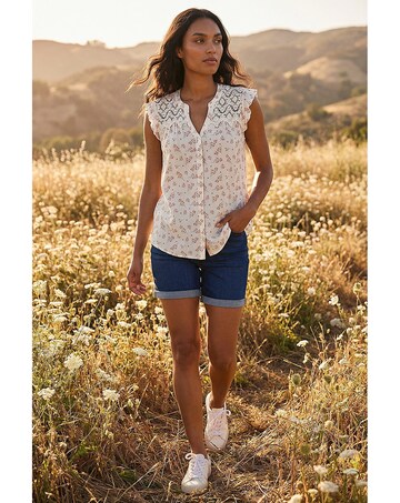 Roman Lace Yoke Floral Blouse