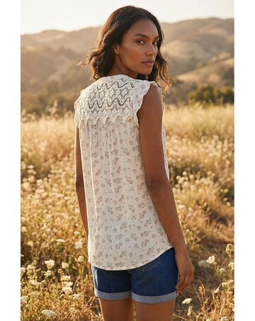 Roman Lace Yoke Floral Blouse