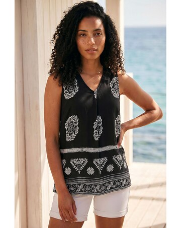 Roman Mono Border Print Vest