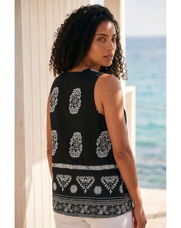 Roman Mono Border Print Vest