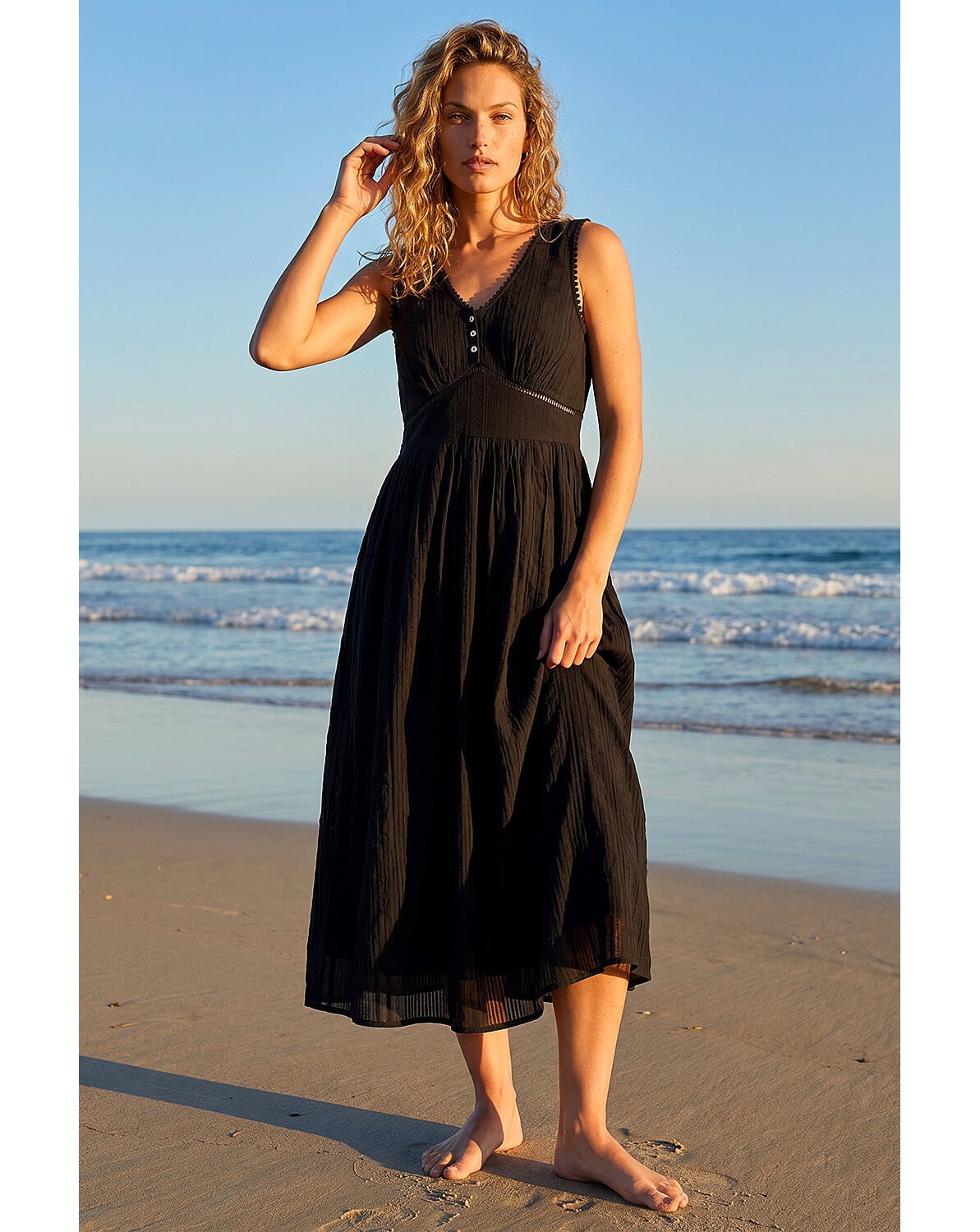 New In - Roman Seersucker V-Neck Midi Dress