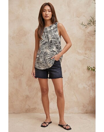 Roman Palm Print Curved Hem Shell Top