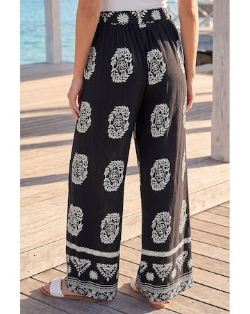 Roman Mono Border Print Belted Trouser