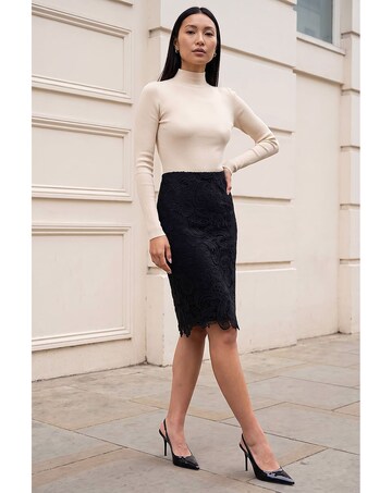 Roman Lace Pencil Skirt