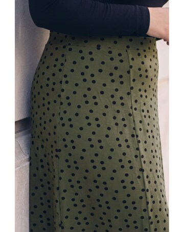 Roman Curve Polka Dot Stretch Skirt