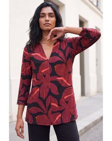 Roman Floral V-Neck Stretch Top