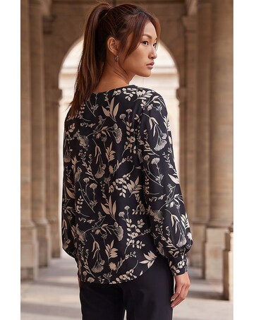 Roman Floral Puff Print Stretch Shirt