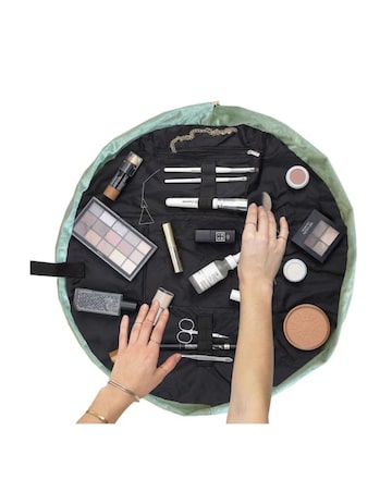 The Flat Lay Co. Drawstring Makeup Bag - Sage Velvet