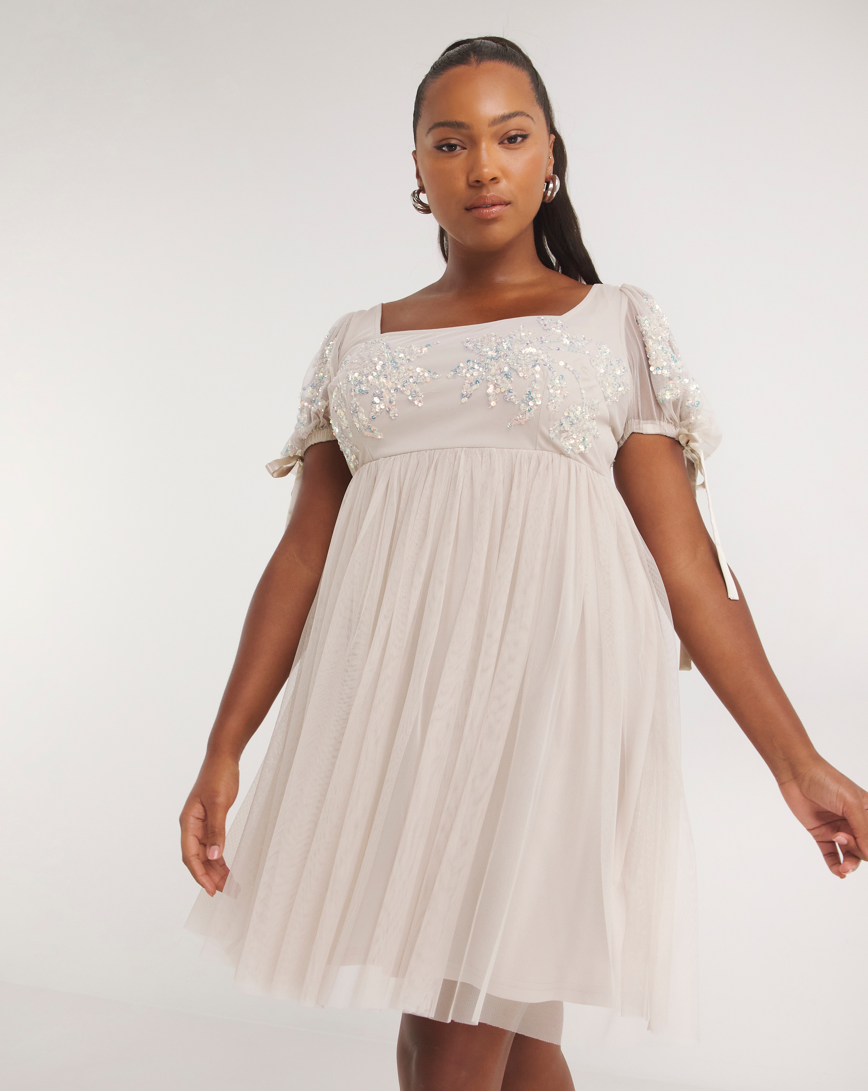 Maya Curve Puff Sleeve Glitter Dress