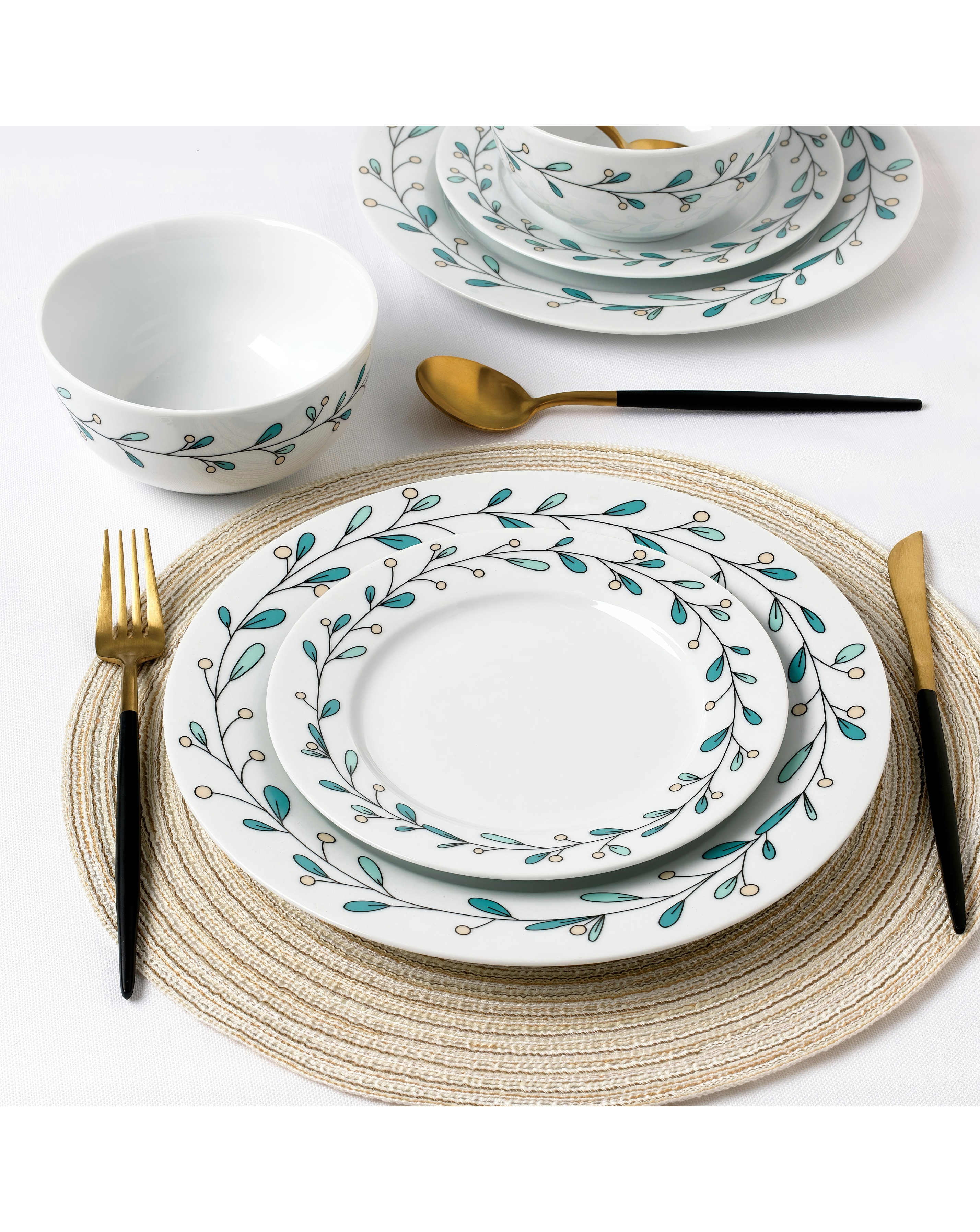 Watserside Mistletoe 12 Piece Dinner Set