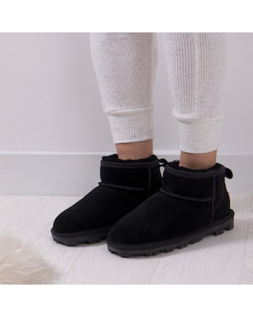 Just Sheepskin Ladies Grace Boots