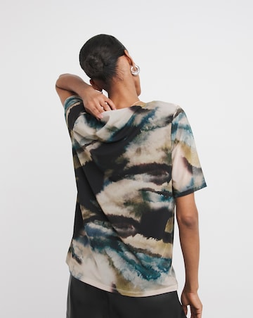 Printed Mesh Half Sleeve Top