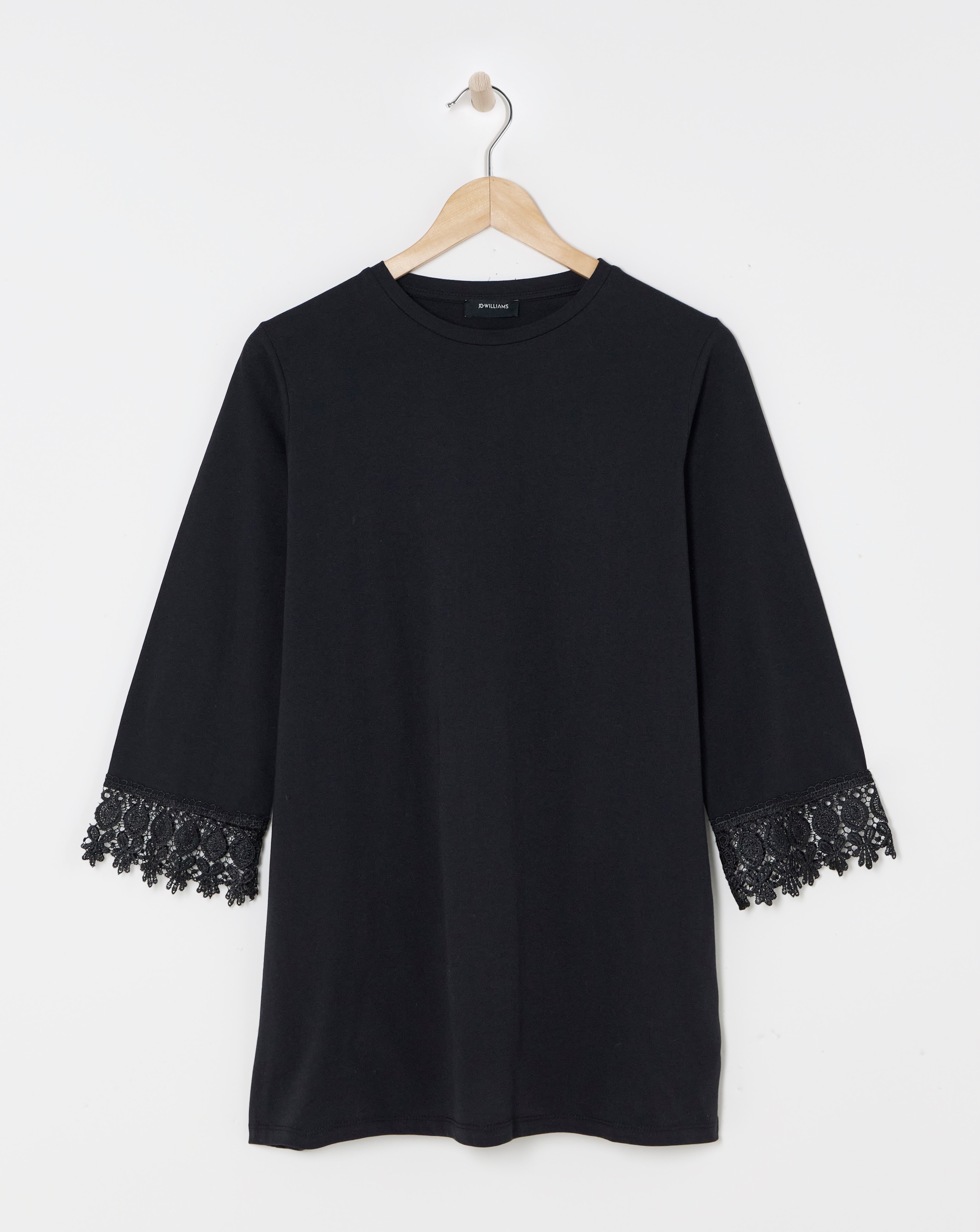 3/4 Lace Insert Sleeve Longline Top
