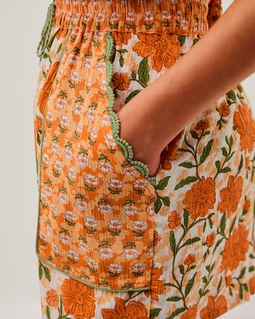 Monsoon Carris Floral Scallop Shorts