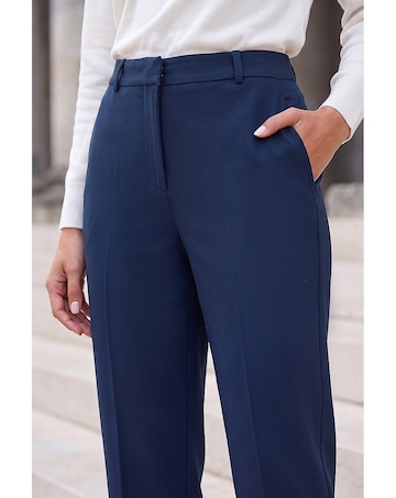 Roman Short Straight Leg Stretch Trouser