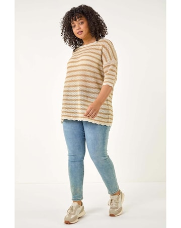 Roman Curve Scallop Hem Stripe Knit