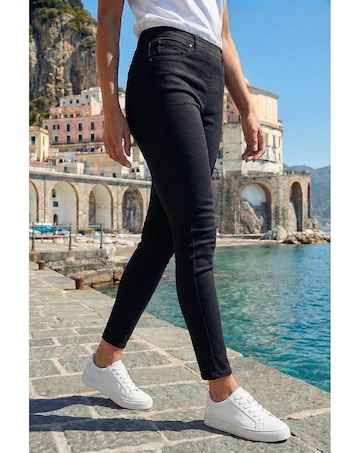 Roman Denim Cropped Jegging (29 Inch)