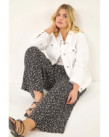 Roman Curve Textured Wide Leg Trousers