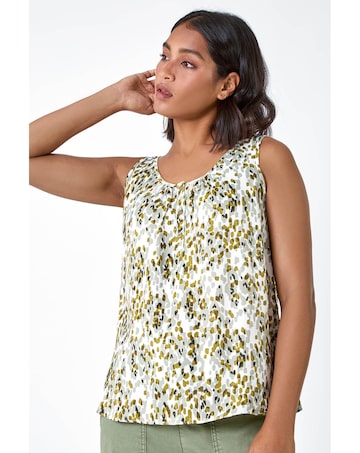 Roman Abstract Spot Print Button Vest