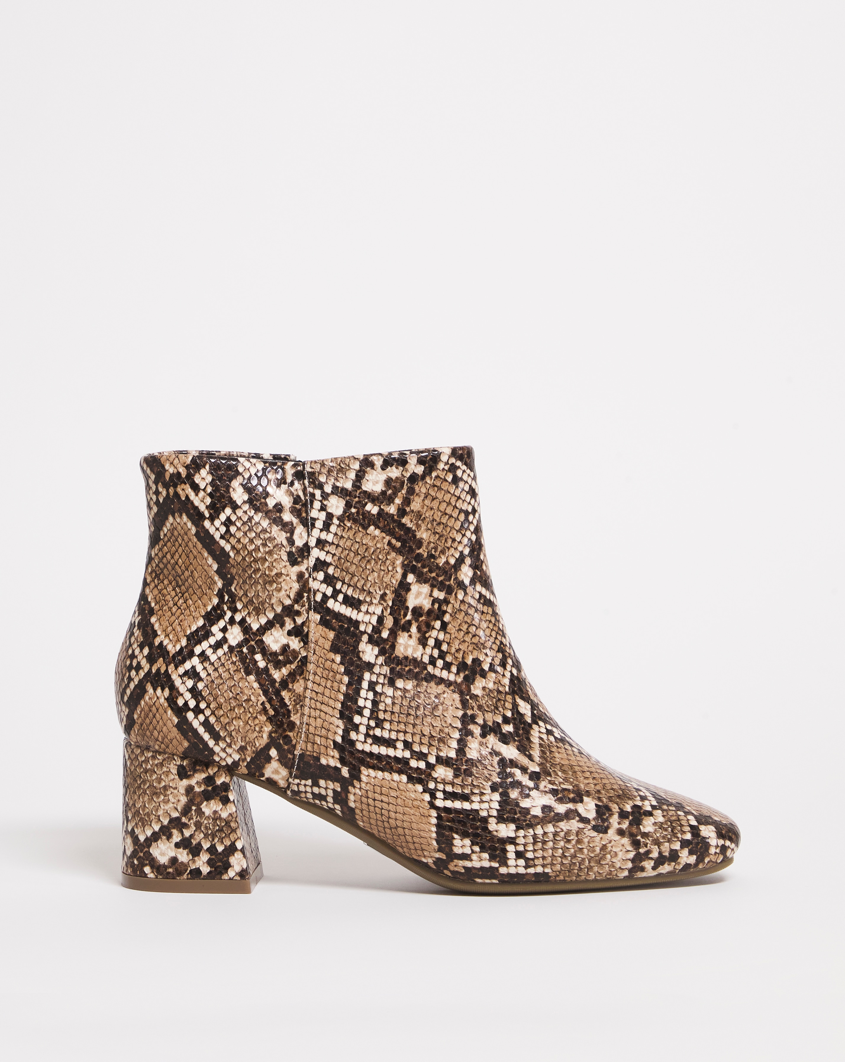 Flared Heeled Boot E Fit