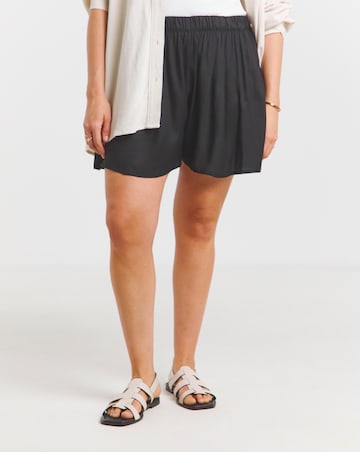 Simply Be Black Woven Flippy Shorts
