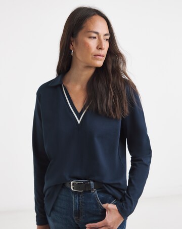Contrast V-Neck Collared Top