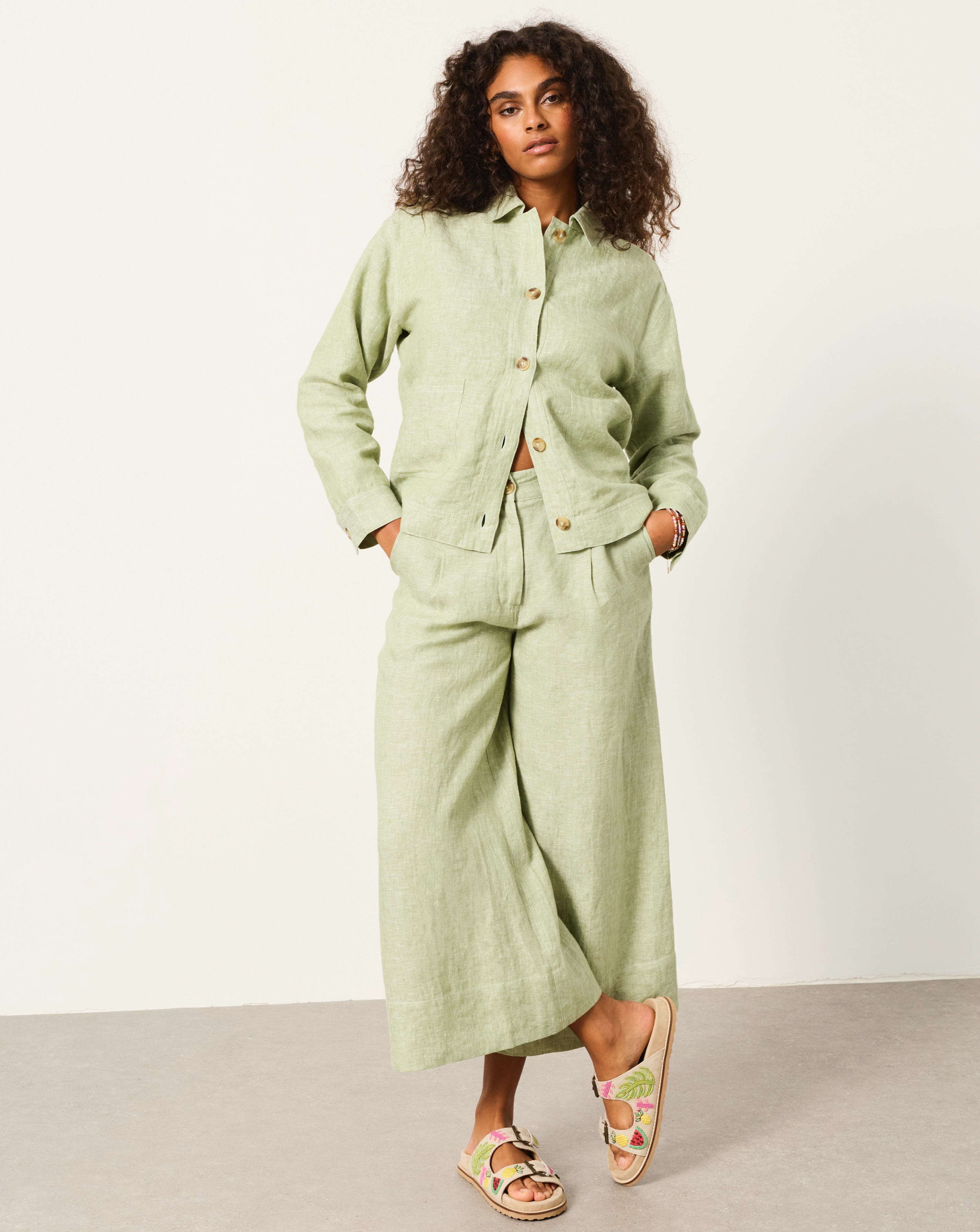 New In - Fatface Anya Linen Crop Trouser