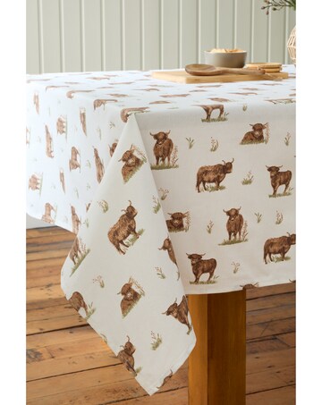 Catherine Lansfield Angus Highland Cow Cotton Table Cloth