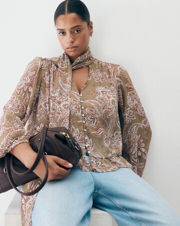 Mango Blouse Curry