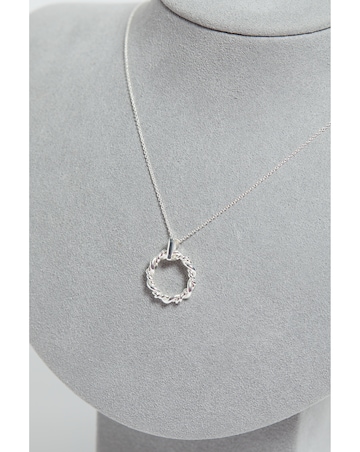 Simply Silver Sterling Silver 925 Twisted Open Wreath Pendant