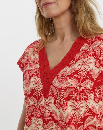 Bubble Hem Lace Trim Top