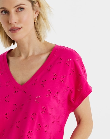 Broderie V-Neck T-Shirt