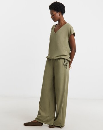 Textured Tie Hem Top